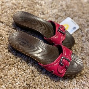 Dr. Scholl’s sandals